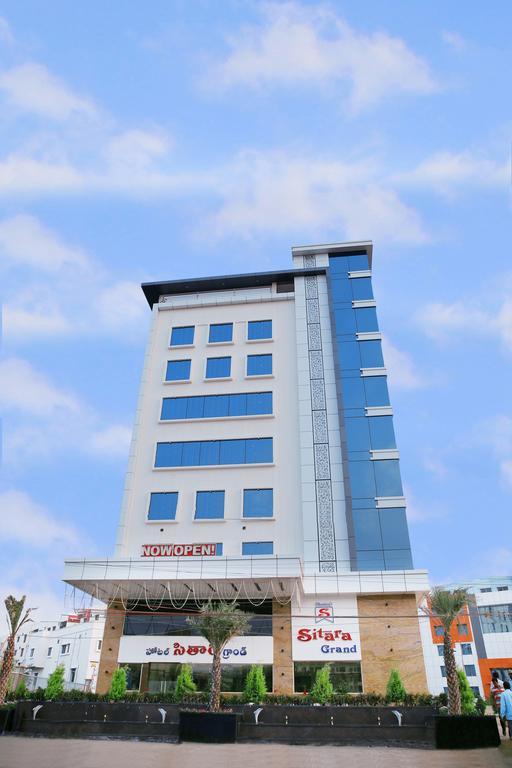 Hotel Sitara Grand Miyapur Hyderabad Exteriör bild